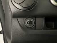 Chevrolet Aveo 2020 4p LS L4/1.5 Man  2020 Chevrolet Aveo Venta Interiores 5