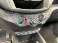 Chevrolet Aveo 2021 4p LS L4/1.5 Man    2021 Chevrolet Aveo Venta Interiores 7