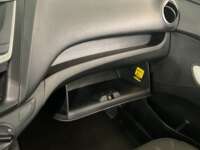 Chevrolet Aveo 2020 4p LS L4/1.5 Man  2020 Chevrolet Aveo Venta Interiores 13