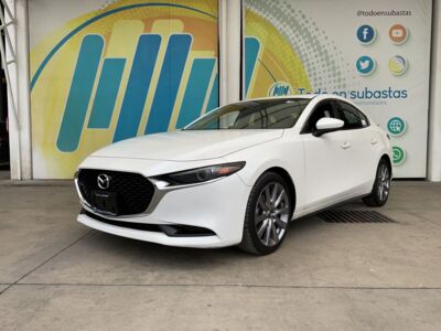 Mazda 3 2019 4p Sedán i L4/2.5 Skyactiv-Drive