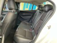 Mazda 3 2019 4p Sedán i L4/2.5 Skyactiv-Drive 2019 Mazda 3 Venta Interiores 22