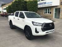 Toyota Hilux 2021 4p Doble Cabina SR L4/2.7 Man 2021 Toyota Hilux Venta Exteriores 3