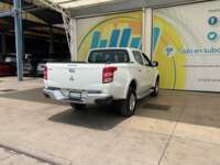 Mitsubishi L200 2018 4p Doble Cabina L4/2.4 Man 2WD 2018 Mitsubishi L200 Venta Exteriores 5