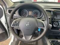 Mitsubishi L200 2018 4p Doble Cabina L4/2.4 Man 2WD 2018 Mitsubishi L200 Venta Interiores 1
