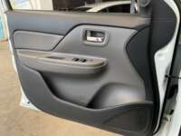 Mitsubishi L200 2018 4p Doble Cabina L4/2.4 Man 2WD 2018 Mitsubishi L200 Venta Interiores 14