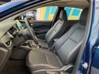 Chevrolet Onix 2023 4p Premier Redline L3/1.0/T Aut 2023 Chevrolet Onix Venta Interiores 18
