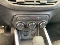 Chevrolet Onix 2023 4p Premier Redline L3/1.0/T Aut 2023 Chevrolet Onix Venta Interiores 9