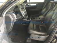 Volvo XC40 2020 5p Momentum T4 L4/2.0/T Geartronic 2020 Volvo XC40 Ingreso Interiores 15