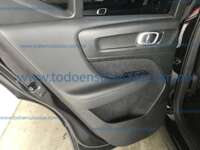 Volvo XC40 2020 5p Momentum T4 L4/2.0/T Geartronic 2020 Volvo XC40 Ingreso Interiores 16