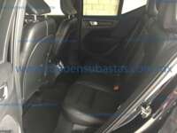 Volvo XC40 2020 5p Momentum T4 L4/2.0/T Geartronic 2020 Volvo XC40 Ingreso Interiores 17