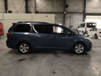 Toyota Sienna 2017 5p LE V6/3.5 Aut      2017 Toyota Sienna Venta Exteriores 4