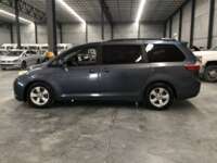 Toyota Sienna 2017 5p LE V6/3.5 Aut      2017 Toyota Sienna Venta Exteriores 8