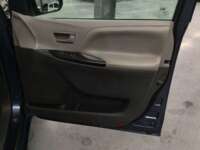 Toyota Sienna 2017 5p LE V6/3.5 Aut      2017 Toyota Sienna Venta Interiores 20