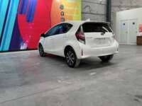 Toyota Prius 2020 5p C Híbrido L4/1.5 Aut  2020 Toyota Prius Venta Exteriores 7