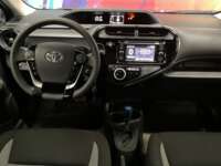 Toyota Prius 2020 5p C Híbrido L4/1.5 Aut  2020 Toyota Prius Venta Interiores 4