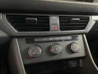 Volkswagen Jetta 2019 4p Trendline L4/1.4/T Aut 2019 Volkswagen Jetta Venta Interiores 9