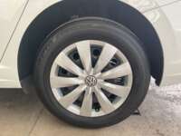 Volkswagen Jetta 2019 4p Trendline L4/1.4/T Aut 2019 Volkswagen Jetta Venta Llantas 4