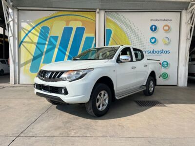 Mitsubishi L200 2018 4p Doble Cabina L4/2.4 Man 2WD