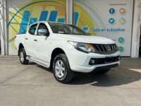 Mitsubishi L200 2018 4p Doble Cabina L4/2.4 Man 2WD 2018 Mitsubishi L200 Venta Exteriores 3