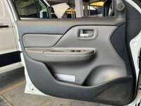 Mitsubishi L200 2018 4p Doble Cabina L4/2.4 Man 2WD 2018 Mitsubishi L200 Venta Interiores 13