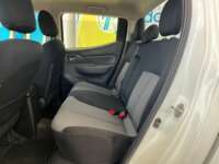Mitsubishi L200 2018 4p Doble Cabina L4/2.4 Man 2WD 2018 Mitsubishi L200 Venta Interiores 16