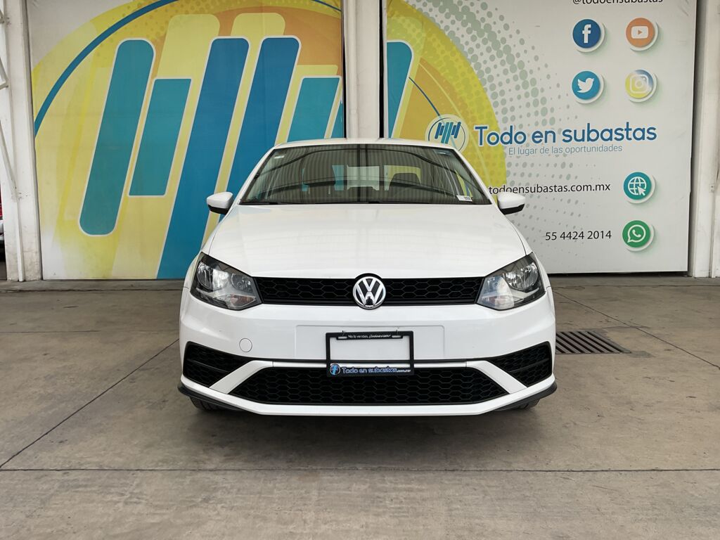 Volkswagen Vento 2020 4p Starline L4/1.6 Aut Linea Anterior 2020 Volkswagen Vento Venta Exteriores 2
