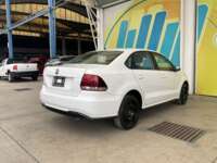 Volkswagen Vento 2020 4p Starline L4/1.6 Aut Linea Anterior 2020 Volkswagen Vento Venta Exteriores 5