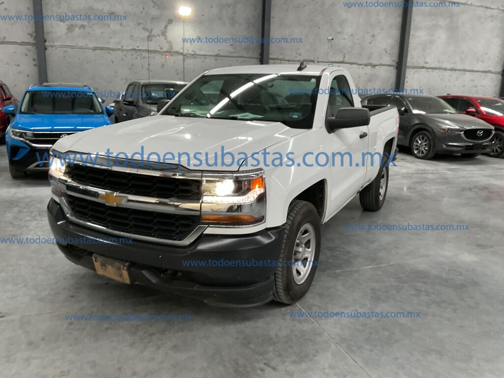 Chevrolet Silverado 1500 2018 2p Cabina Regular V6/4.3 Aut A/A CD 5BB9035A-975A-4C7A-AA89-F4DB2226C127