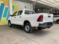 Toyota Hilux 2018 4p Doble Cabina Base L4/2.7 Man 2018 Toyota Hilux Venta Exteriores 7