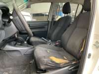 Toyota Hilux 2018 4p Doble Cabina Base L4/2.7 Man 2018 Toyota Hilux Venta Interiores 14