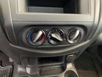 Nissan NP300 2020  2020 Nissan NP300 Venta Interiores 7