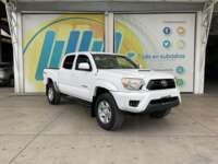 Toyota Tacoma 2015 4p TRD Sport V6/4.0 Aut 4X4   2015 Toyota Tacoma Venta Exteriores 3