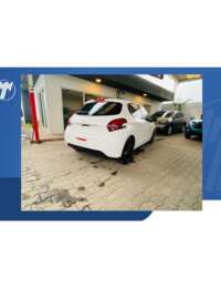 2018 Peugeot 208 5p Allure L4/1.6 Man 2018 Peugeot 208 Venta Exteriores 6