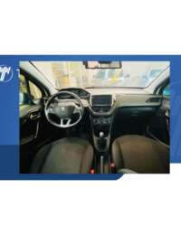 2018 Peugeot 208 5p Allure L4/1.6 Man 2018 Peugeot 208 Venta Interiores 3