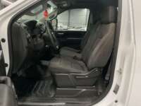 Chevrolet Silverado 3500 2022 2p WT Chasis Cabina V8/6.6 Man 2022 Chevrolet Silverado 3500 Venta Interiores 17