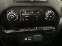 Chevrolet Silverado 3500 2022 2p WT Chasis Cabina V8/6.6 Man 2022 Chevrolet Silverado 3500 Venta Interiores 8