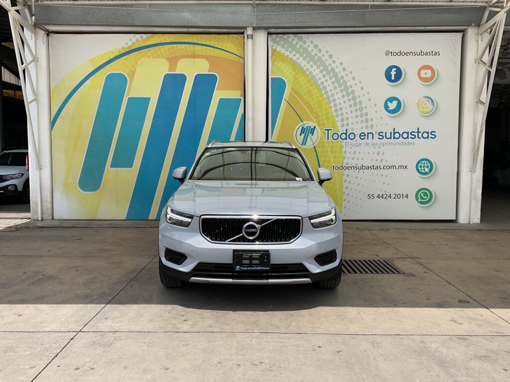 Volvo XC40 2021 5p Momentum T4 L4/2.0/T Aut 2021 Volvo XC40 Venta Exteriores 2