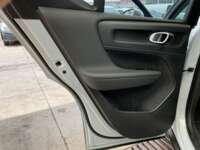 Volvo XC40 2021 5p Momentum T4 L4/2.0/T Aut 2021 Volvo XC40 Venta Interiores 22