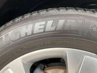 Volvo XC40 2021 5p Momentum T4 L4/2.0/T Aut 2021 Volvo XC40 Venta Llantas 2