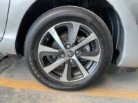 Toyota Prius 2020  2020 Toyota Prius Venta Llantas 10