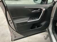 Toyota RAV4 2021 5p XLE L4/2.5 Aut 2021 Toyota RAV4 Venta Interiores 16
