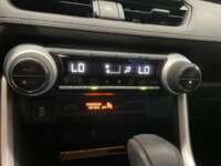 Toyota RAV4 2021 5p XLE L4/2.5 Aut 2021 Toyota RAV4 Venta Interiores 10