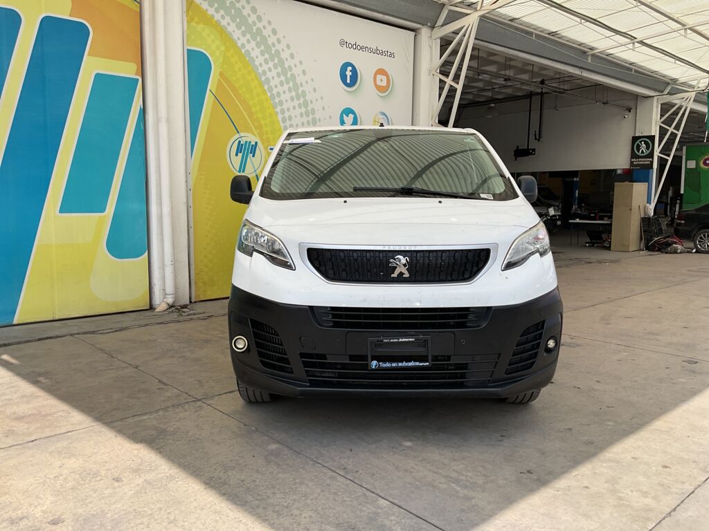 Peugeot Partner 2019 5p L4/1.6/T Diesel Man       2019 Peugeot Partner Venta Exteriores 2
