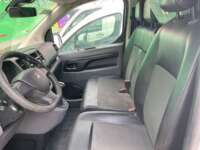 Peugeot Partner 2019 5p L4/1.6/T Diesel Man       2019 Peugeot Partner Venta Interiores 14
