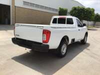 Nissan NP300 Pick Up 2021 2p L4/2.5 Man A/A    2021 Nissan NP300 Pick Up Venta Exteriores 5