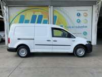 Volkswagen Caddy 2019 4p Cargo L4/1.6 A/A Man 2019 Volkswagen Caddy Venta Exteriores 4