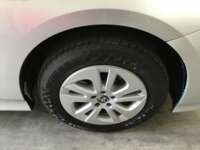 Toyota Prius 2017 5p Base Hibrido L4/1.8 Aut 2017 Toyota Prius Venta Llantas 1