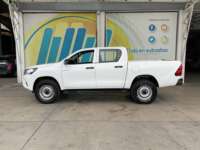 Toyota Hilux 2018 4p Doble Cabina SR L4/2.7 Man 2018 Toyota Hilux Venta Exteriores 8