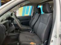 Toyota Hilux 2018 4p Doble Cabina Base L4/2.7 Man 2018 Toyota Hilux Venta Interiores 15
