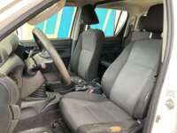 Toyota Hilux 2018 4p Doble Cabina Base L4/2.7 Man 2018 Toyota Hilux Venta Interiores 14